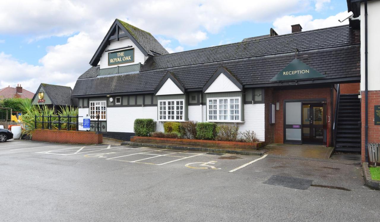 Royal Oak By Greene King Inns Bromborough Exteriör bild