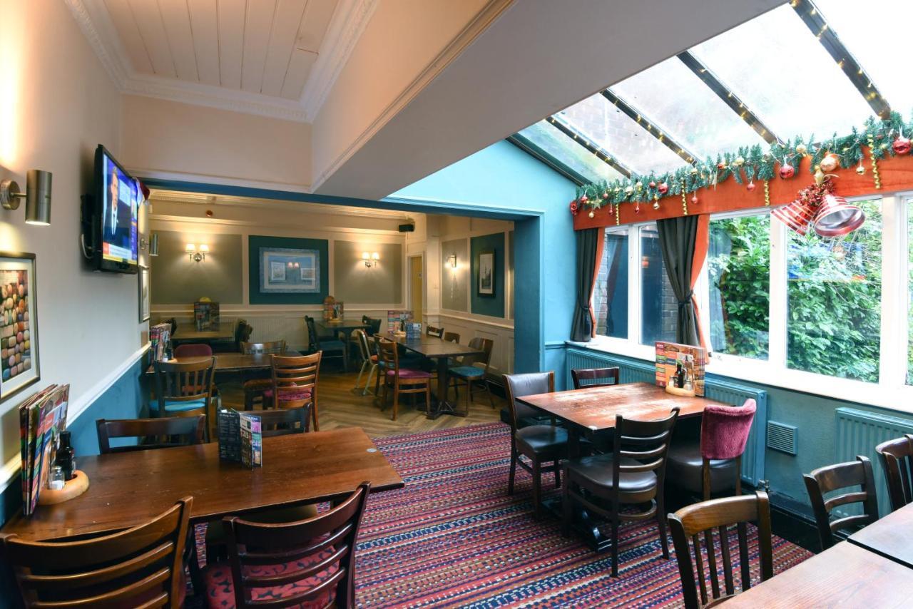 Royal Oak By Greene King Inns Bromborough Exteriör bild